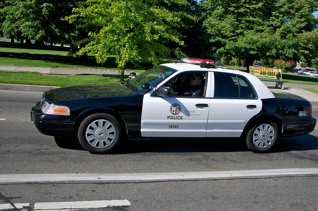 4588244592_b1c82d83ae_z